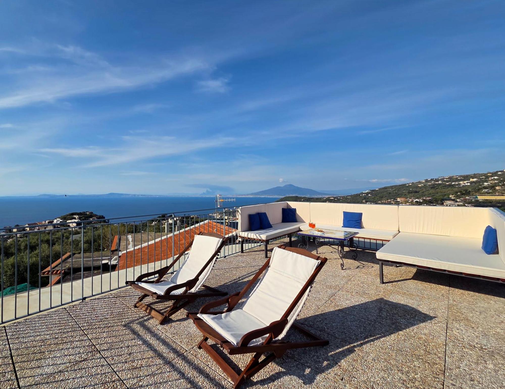 マッサ・ルブレンセ Sun & Relax, Relaxing Location With Seaviewヴィラ エクステリア 写真