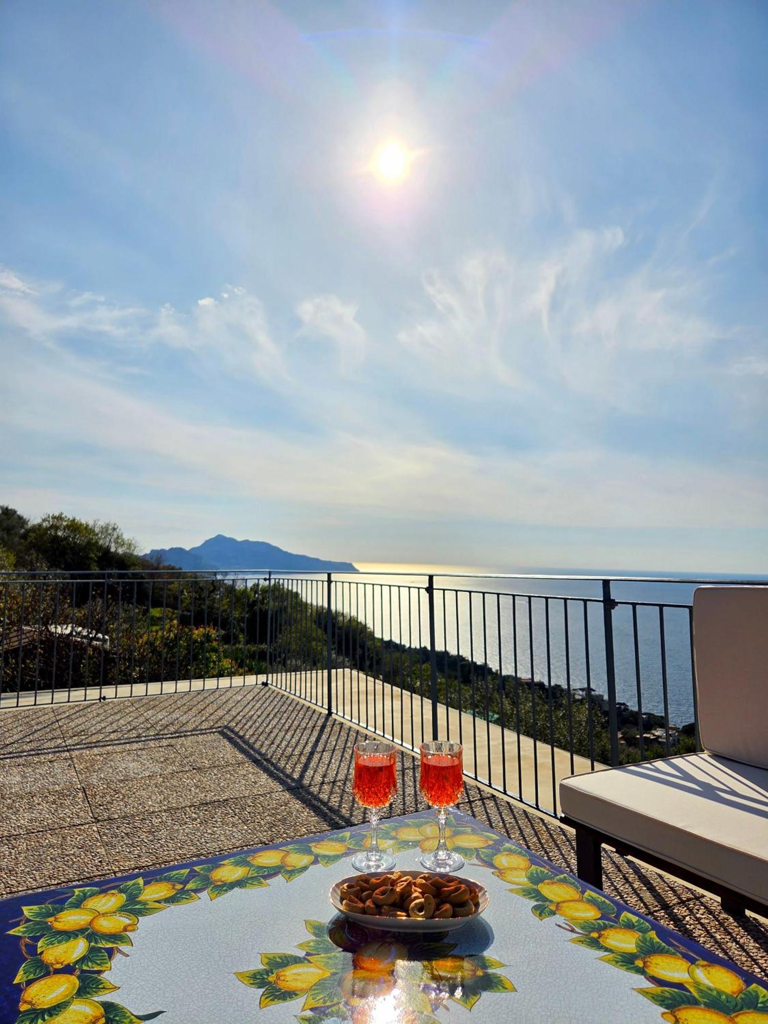 マッサ・ルブレンセ Sun & Relax, Relaxing Location With Seaviewヴィラ エクステリア 写真